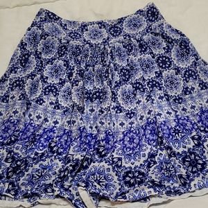 Cute skirt size small